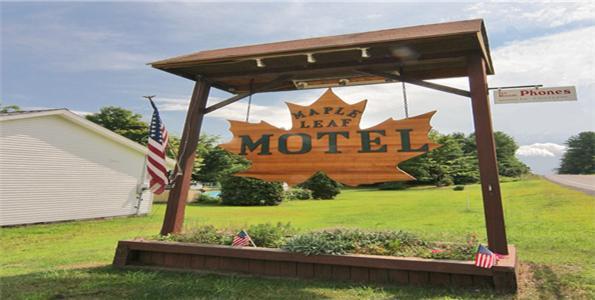 Maple Leaf Motel Schroon Lake Eksteriør bilde
